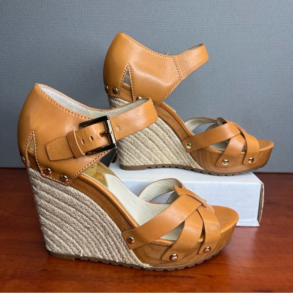 Michael Kors Somerly Leather Espadrille Wedge 7M Tan Gold Stone Studs Boho Chic - Picture 1 of 16